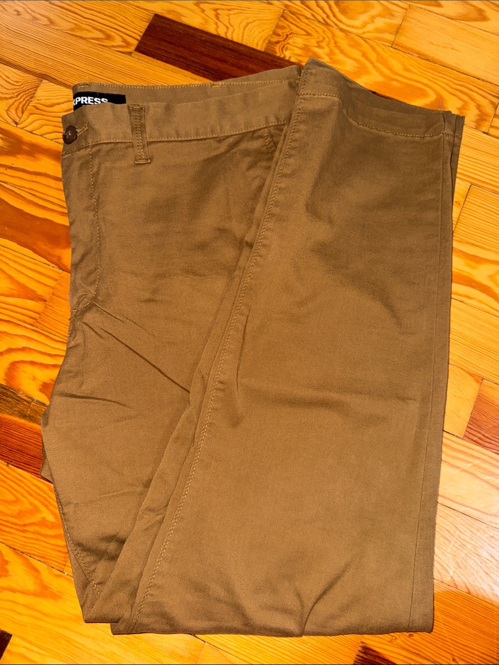 Express Men's Khaki Chino Pants in Tan